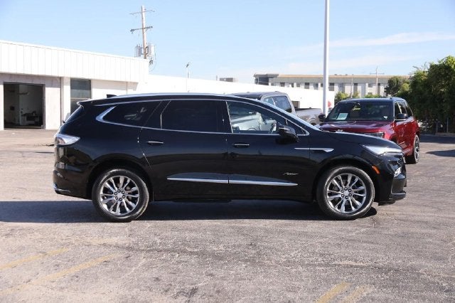 2022 Buick Enclave Avenir