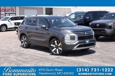 2025 Mitsubishi Outlander SE