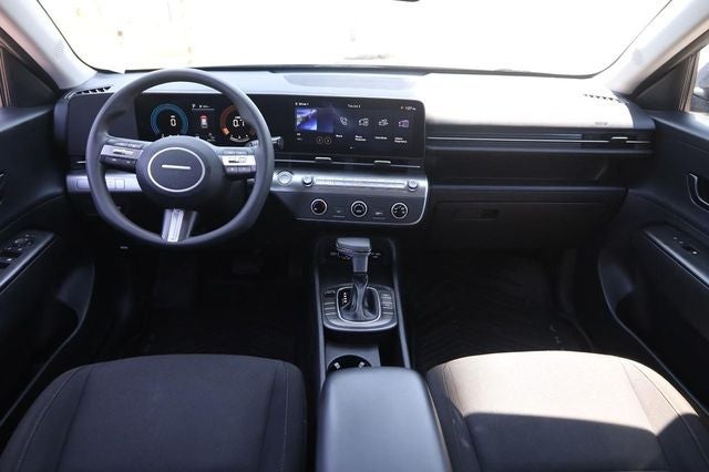 2025 Hyundai Kona SE