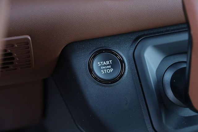 2025 Land Rover Defender 110 V8