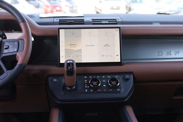 2025 Land Rover Defender 110 V8